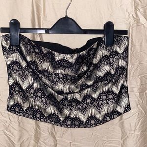 Lacey tube top with zipper